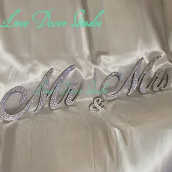 Mr & Mrs w/ pavardė Brangioji stalo pasirašyti vestuvių ženklas medinė raidė mr&mrs pasirašyti Vestuvių apdailos raštas